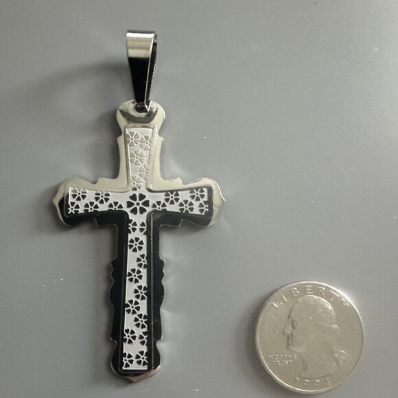 Stainless Steel Cross Pendant 24 Inch Chain Necklace Jesus Christ Faith Prayer - Picture 2 of 6